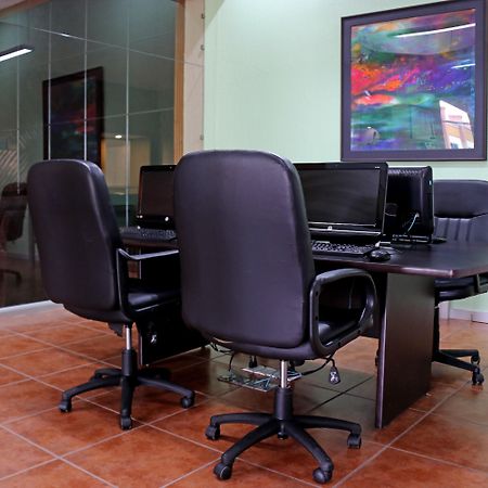Holiday Inn La Piedad By Ihg Экстерьер фото