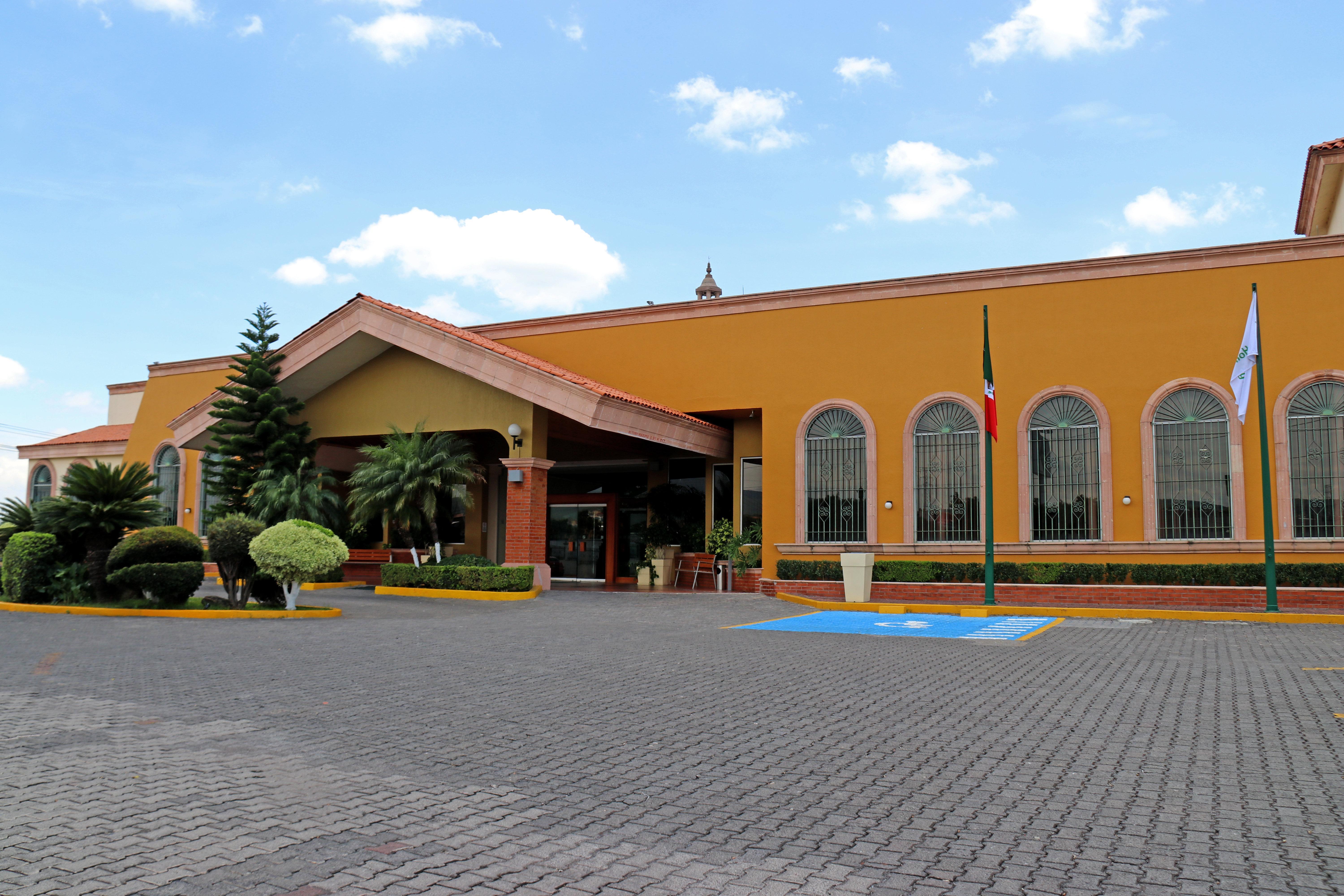 Holiday Inn La Piedad By Ihg Экстерьер фото