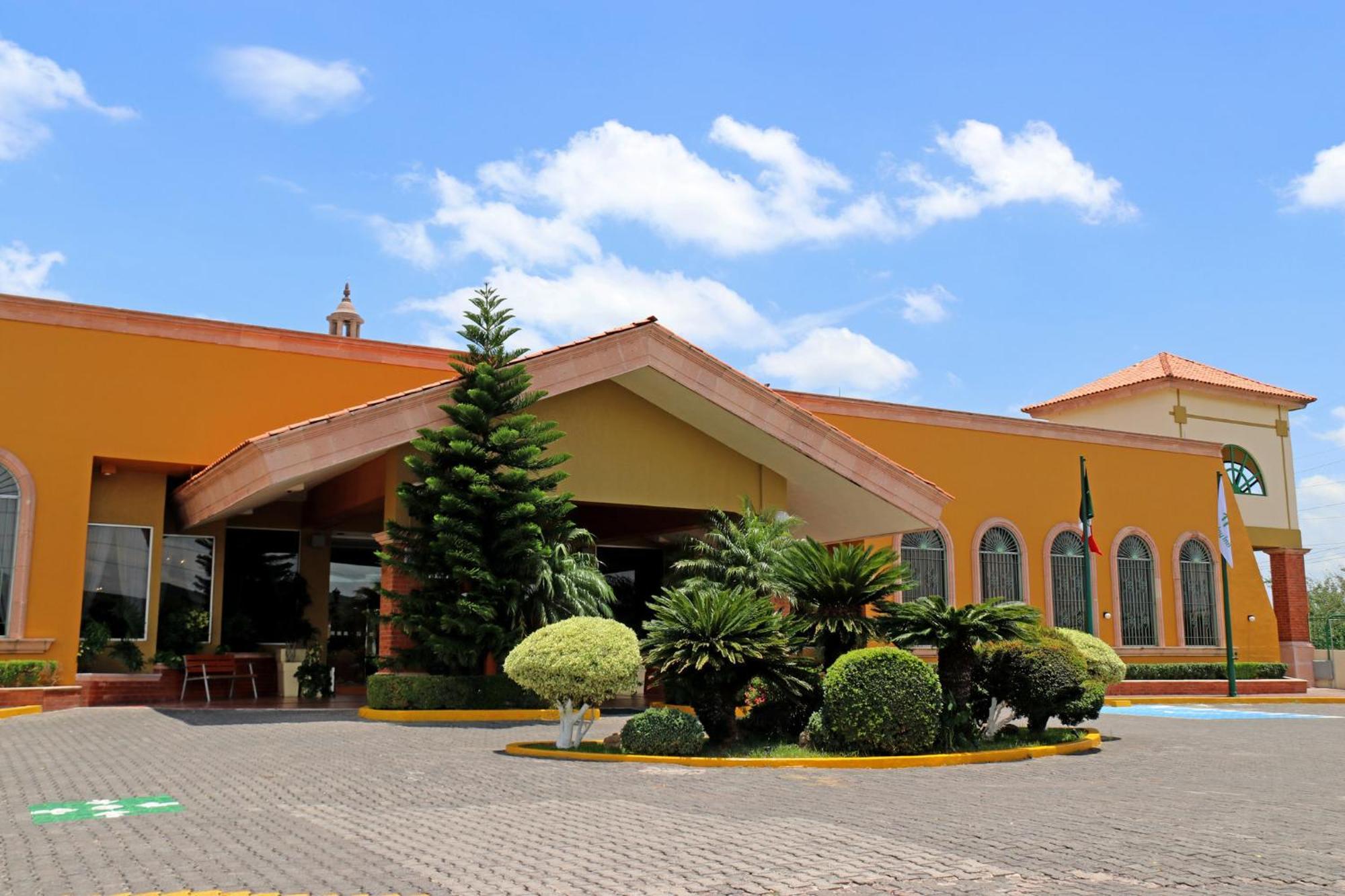 Holiday Inn La Piedad By Ihg Экстерьер фото