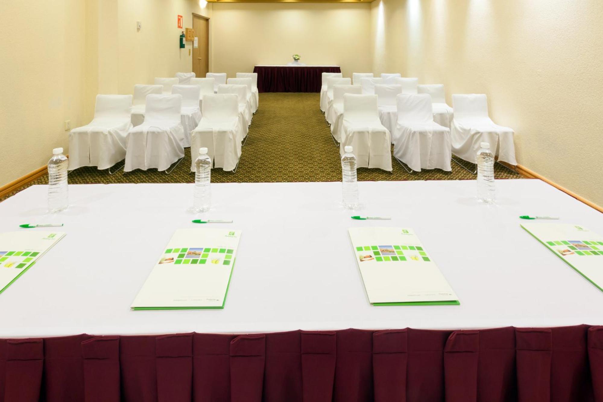 Holiday Inn La Piedad By Ihg Экстерьер фото
