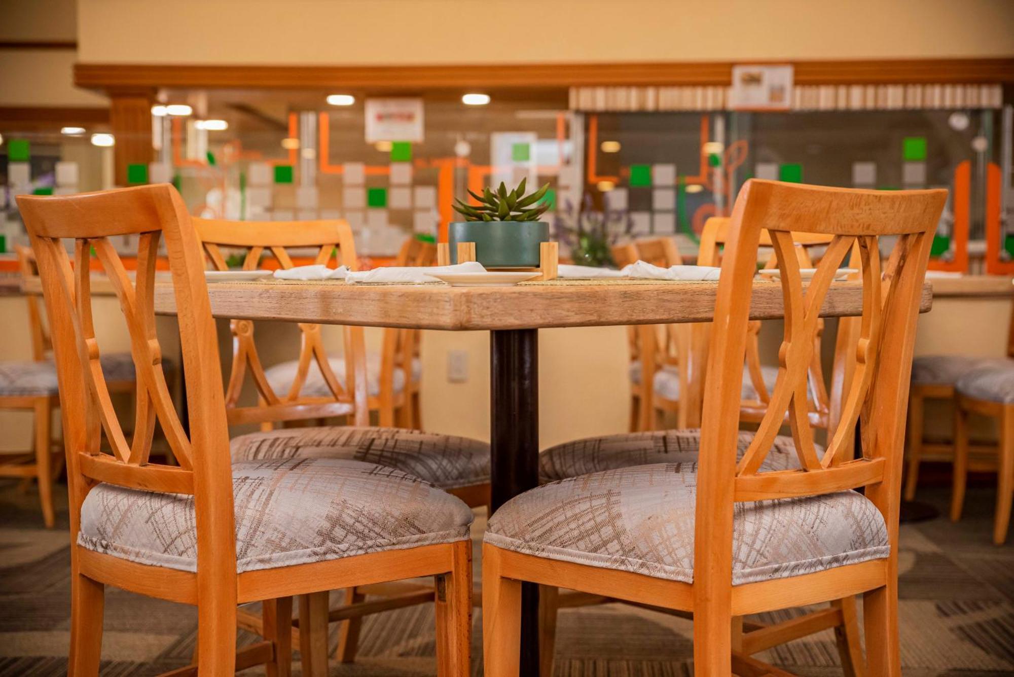 Holiday Inn La Piedad By Ihg Экстерьер фото