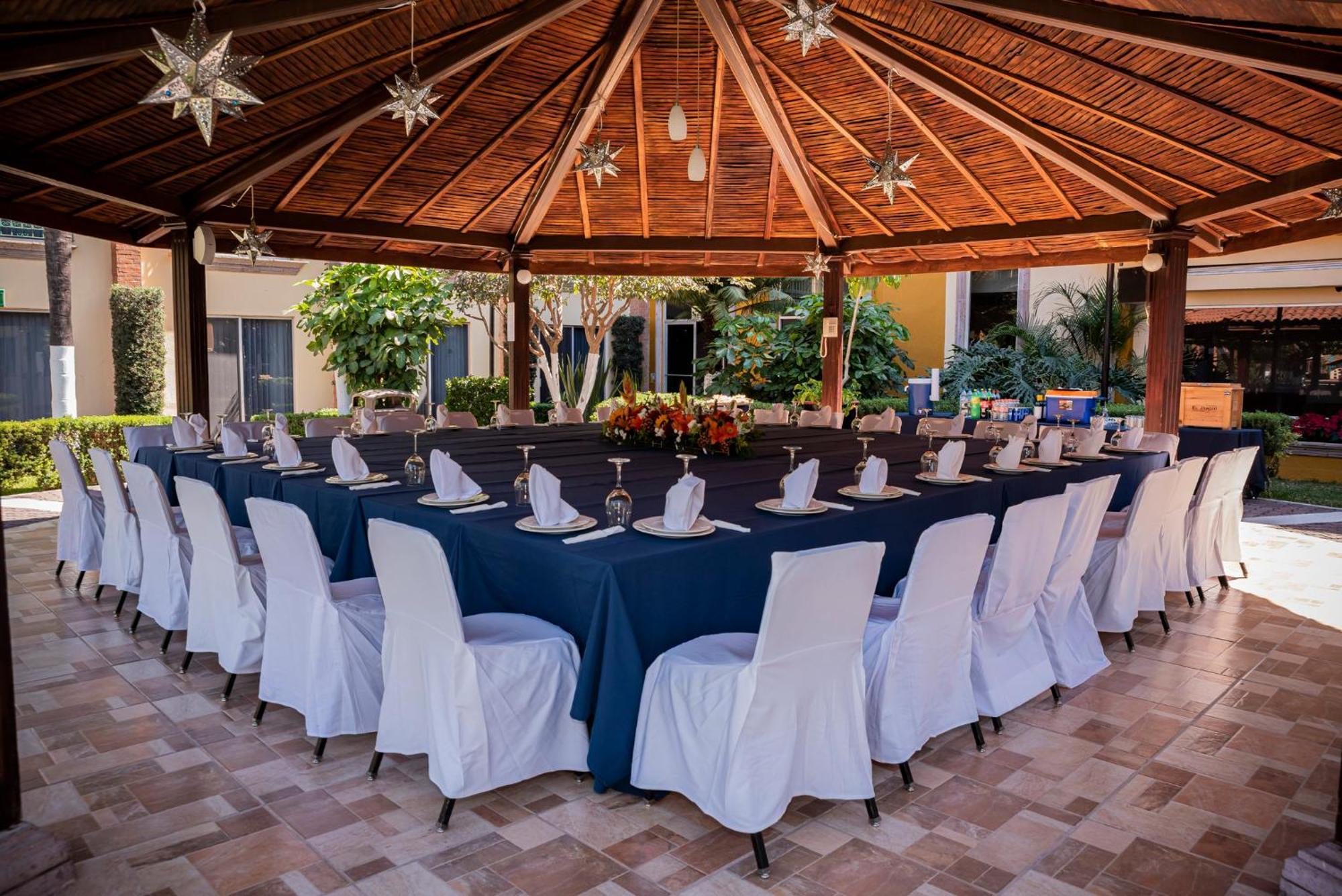 Holiday Inn La Piedad By Ihg Экстерьер фото